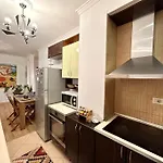Family Living アパート